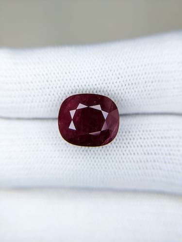 Ruby Cushion : 10.19ct