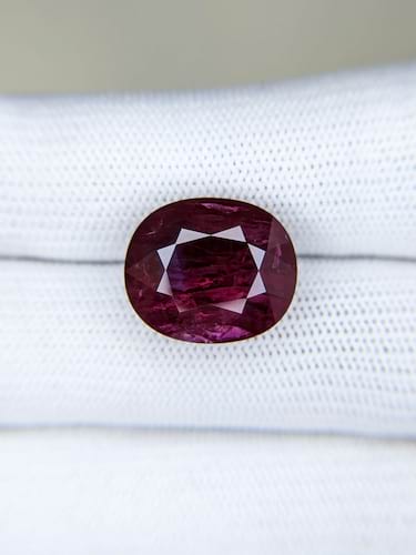 Ruby Oval: 14.25ct