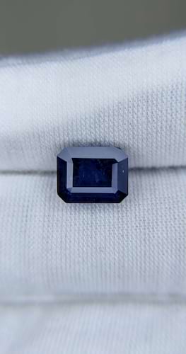 Blue Sapphire Octagon: 3.61ct