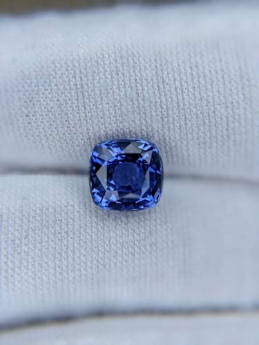 Blue Sapphire Cushion: 3.03ct