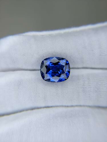 Blue Sapphire Cushion: 11.28ct