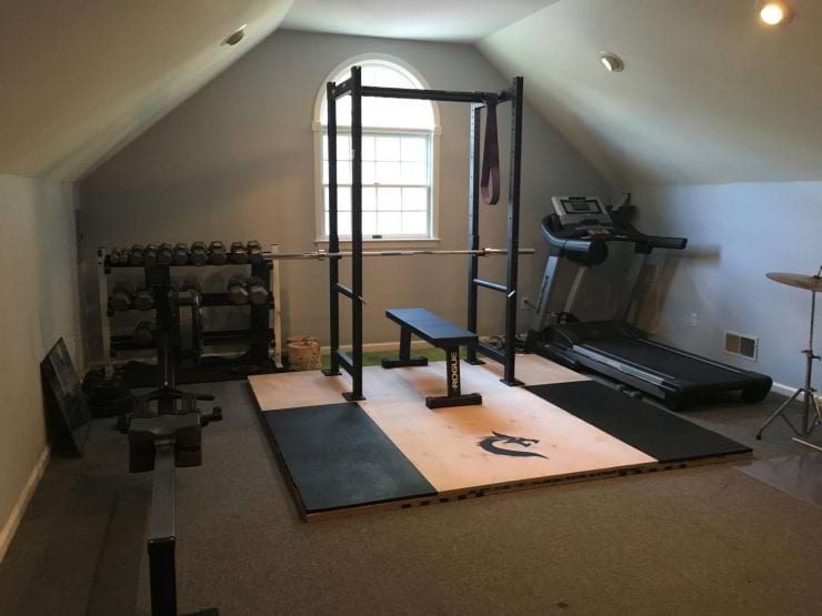 squat rack apartment