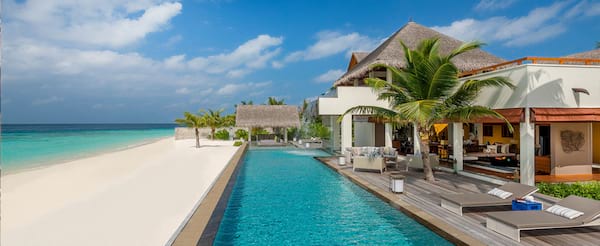 Babymoon at Four Seasons Maldives Babymoon at Four Seasons Maldives