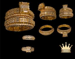 21 k yellow gold female ring set CZ stone size 7.25 weight 8.830