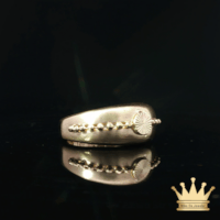 18K Gold Textured Fashion Ring – Elegant Beaded Design