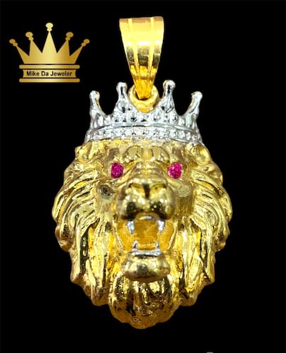 18k two tone gold handmade solid lion face pendant    weight  23 grams 1.5 inches