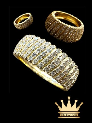 18K Yellow Gold Band with Lab Diamonds