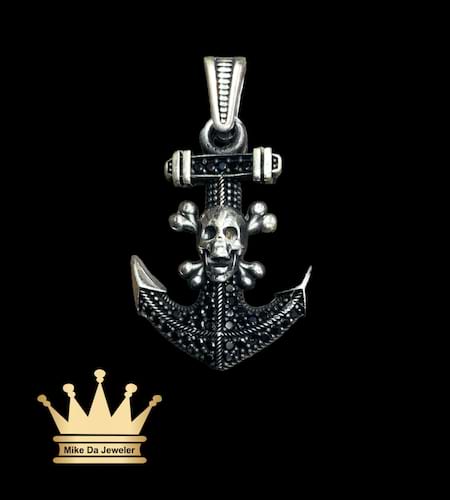 925 sterling silver solid handmade anchor with skulls pendant with black cubic zirconia stone price $195 dollars weight  7.040 grams 1.25 inches