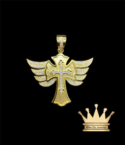 18k solid Gold handmade wings cross with moissanite diamond weight 14.5 grams length 1.5 inches