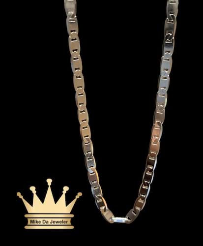 18k white gold Gucci link chain price $650 usd weight 6.22 gram length 22 inches available stock 20 inch, 22 inch, 24 inch yellow gold and white gold