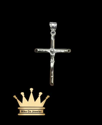 18k white gold handmade cross with Jesus on it price $620 usd weight 5.63 grams 1.5 inches