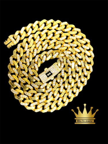 yellow gold 21k chain Length 21inch  Width 7mm  weight is 38.280 mg