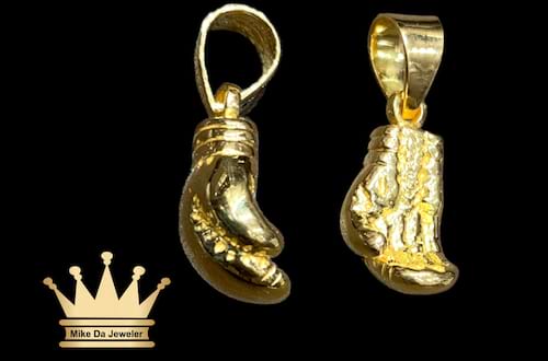 18 k handmade solid  Gloves Pendant price $1050 dollars weight 9.1 grams size 1 inches by 10 mm