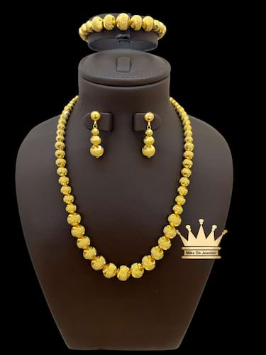 21k yellow gold beads style diamond Cutts matching set for female grams 92.110 price $10200