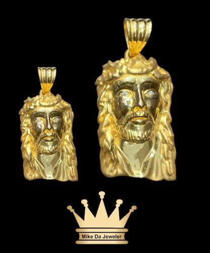 18k solid 3d Jesus face pendant price $3650 dollars weight 34.74 grams size 1.5 inches available stock 0.75 to 2.5 inches
