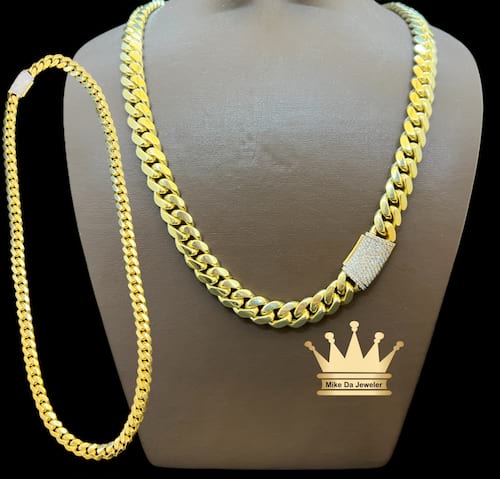 Solid 18k yellow gold handmade Miami Cuban Link chains 10mm wide 24 inches longer with special curve box lock/VVS diamonds 180.00 grams price $17200