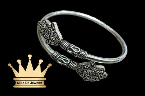 925 sterling silver 3d hamsa band    weight 9.39 grams 3 mm