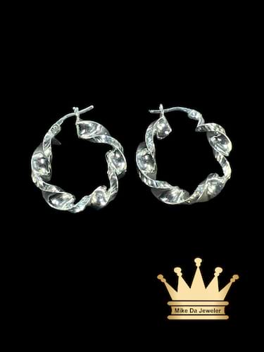 18K White Gold Beads Twist Hoop Design Earrings 4.08 grams
