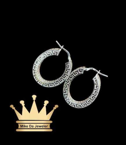 925 sterling silver 3D oval shape hoop earring pair price $195 dollars weight 9.14 grams 1 inches 4mm
