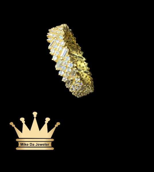 18K Yellow Gold Band with Cubic Zirconia