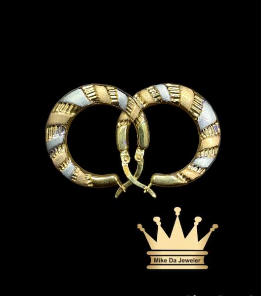 18k tricolor hoop earring weight 1.50 gram size 0.5 inches