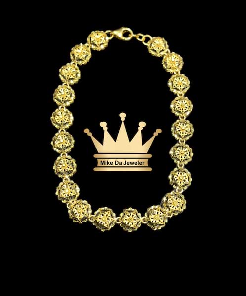 21 k yellow gold bracelet  weight 7.06 gram size 7.5 inches