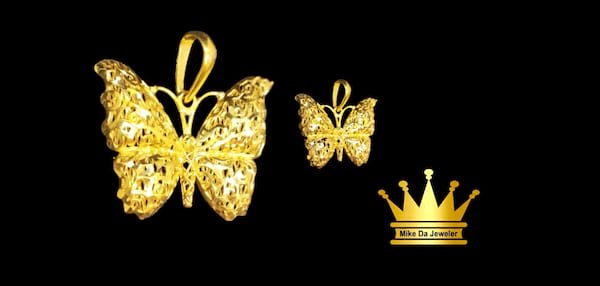 21karat gold butterfly 🦋 charm  size 0.75inch weight 3.310