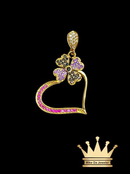 18K Gold Clover Heart Charm Pendant with Synthetic Stone