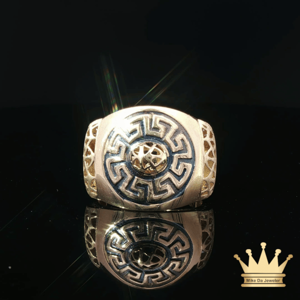 18K Gold Men's Statement Ring - Textured Design