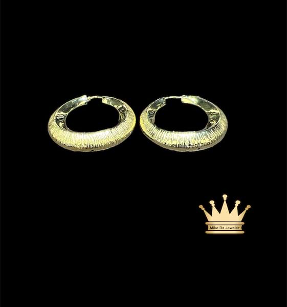 18K Yellow Gold Hoop Earrings