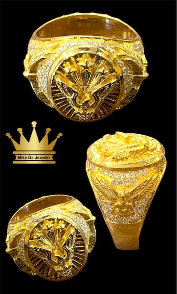 22k sold gold with vvs Diamonds men’s ring    size 10.5 weight 20 grams