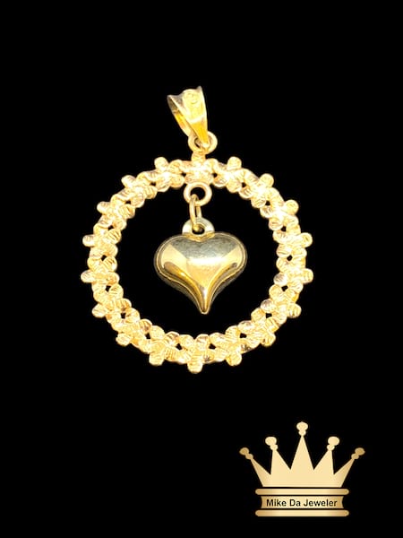 18K Yellow Gold Circle with 3D Heart Charm