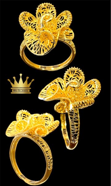 21k Yellow Gold 3D Flower Ring