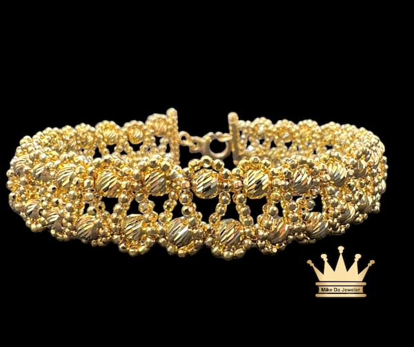 21k gold women's bracelet with diamond cuts grams 29.23