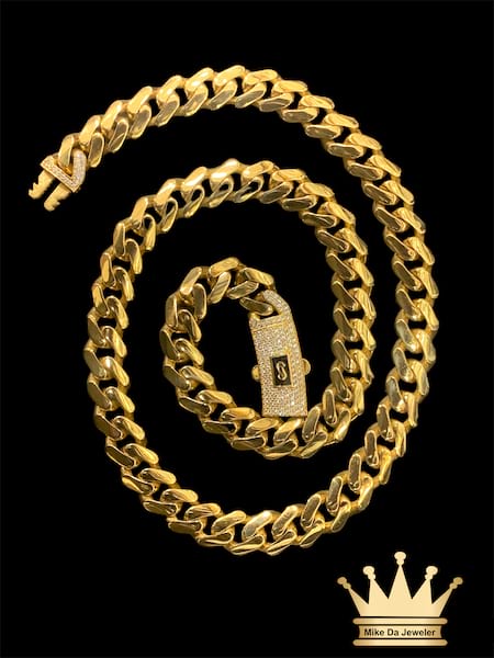 Yellow Gold 21k 22inch Length Stone with cubic zirconia 49.823gm bracelet