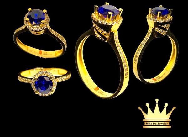 18K Gold Women's Ring with Blue Gemstone