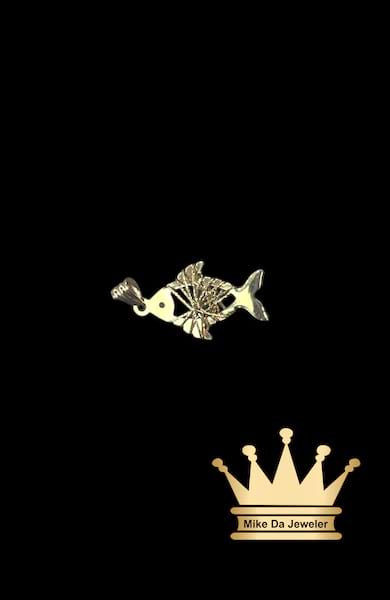 18K Gold Fish Pendant - 0.69 Grams