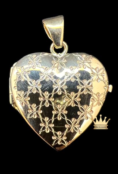 18k yellow gold locket heart pendant with flowers engraved grams 5.40
