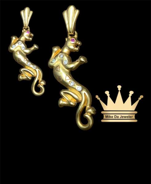 18karat gold jaguar charm size 1.25inch weight5.290
