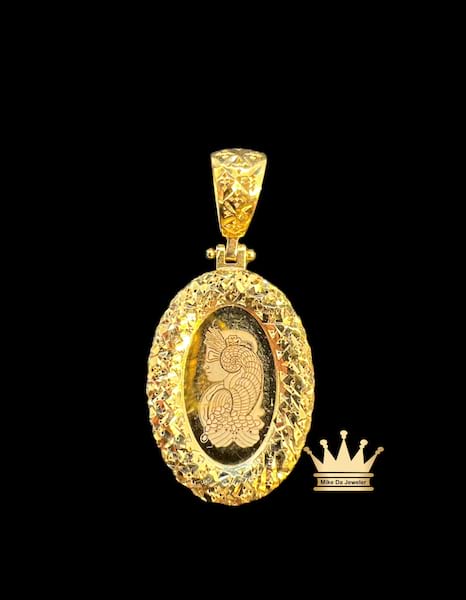 Men's gold pendants