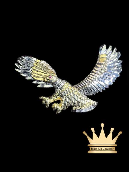 Pink Stone Eagle Eye Pendant 