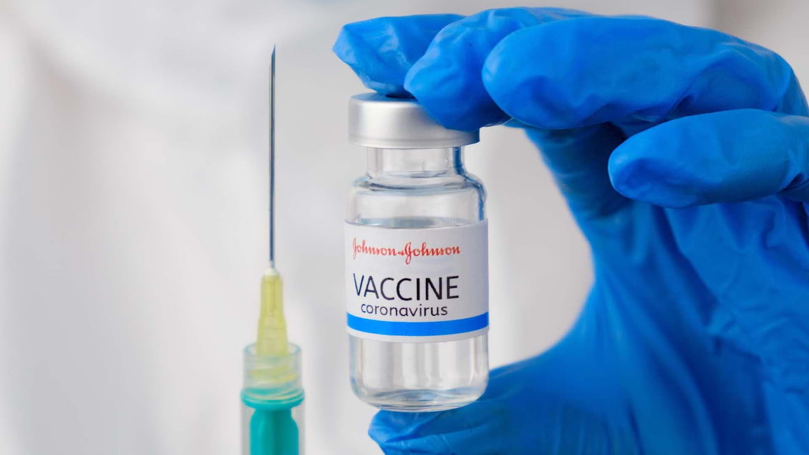 Vaccinul anti-COVID-19 de la Johnson&Johnson genereaza mai putini anticorpi decat cele de la Moderna si Pfizer