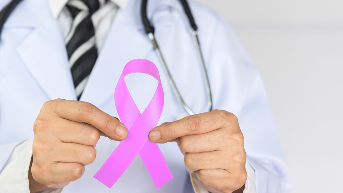 Cancerul mamar la barbati: semne, simptome, factori de risc