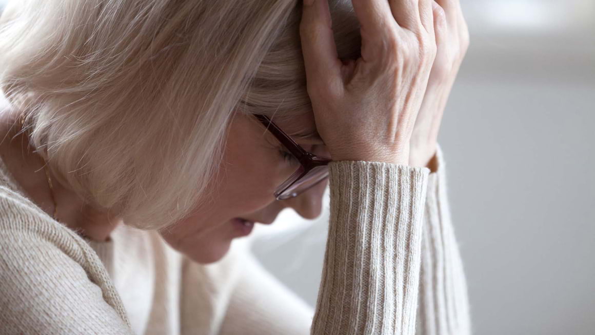 Atacurile de panica declansate de menopauza – de ce apar si cum se trateaza