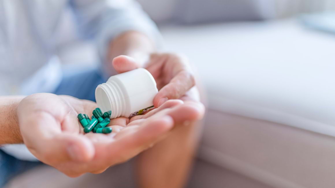 12 medicamente ce pot avea efecte adverse în combinație cu unele alimente
