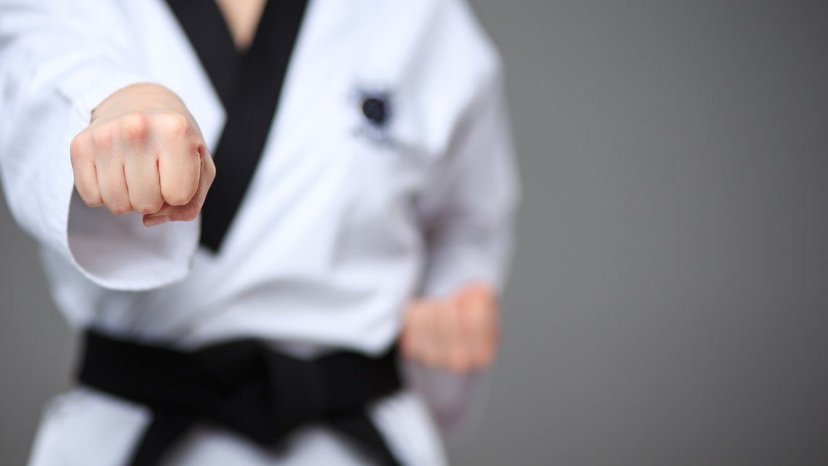 Artele martiale: un trup mai sanatos, o minte agera, incredere in sine si disciplina