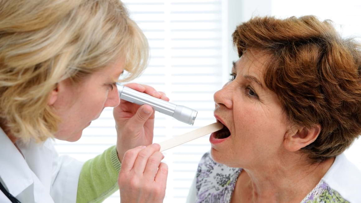 Laringita la adulti: cauze, simptome, diagnostic si tratament