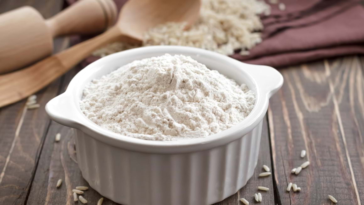Faina de orez pentru ten: exfoliere, iluminare si intinerire