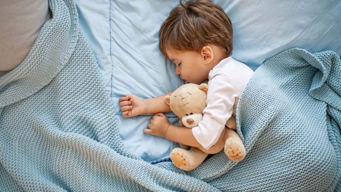 Somnul copiilor: când renunță cei mici la somnul de după-amiază?