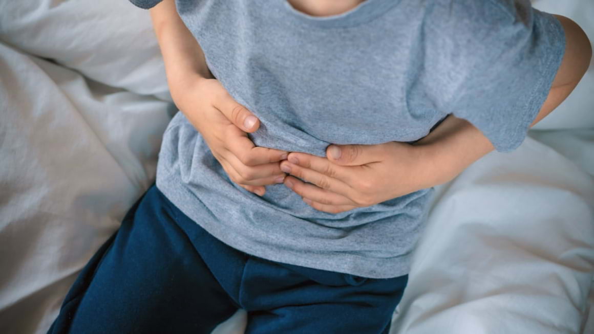 Rigiditatea abdominala: cauze frecvente si complicatii